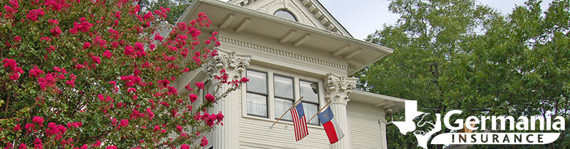 A beautiful Texas home flying the Texas flag